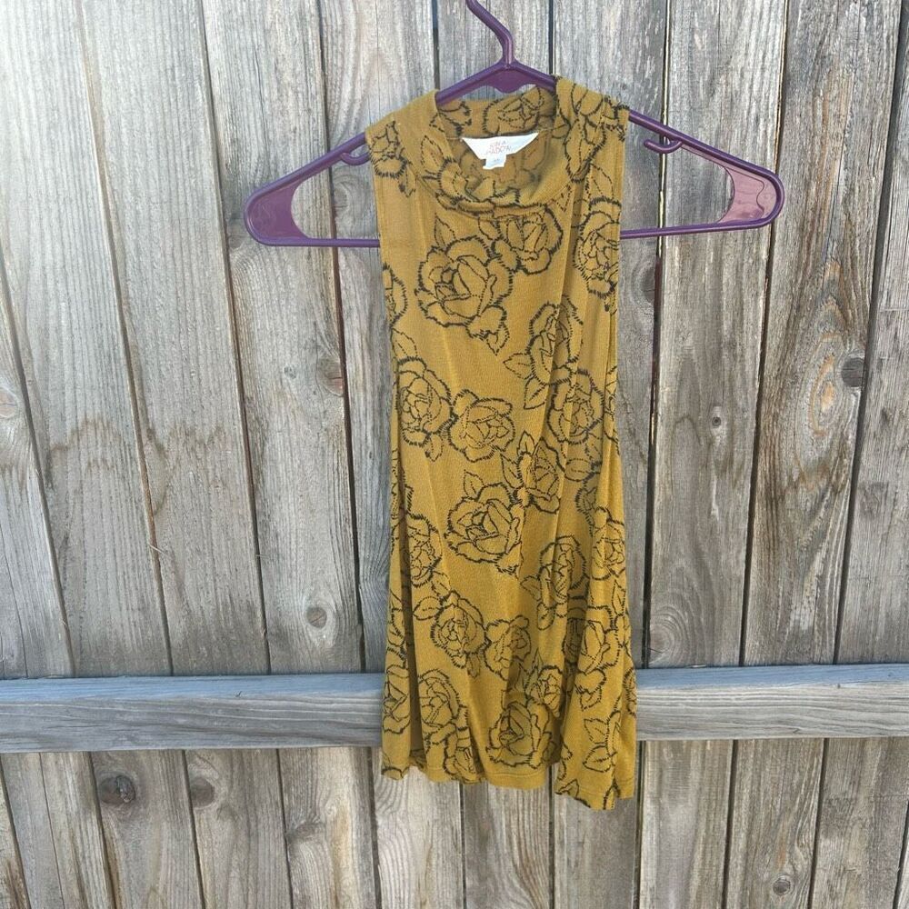 Sun & Shadow sleeveless blouse size xs